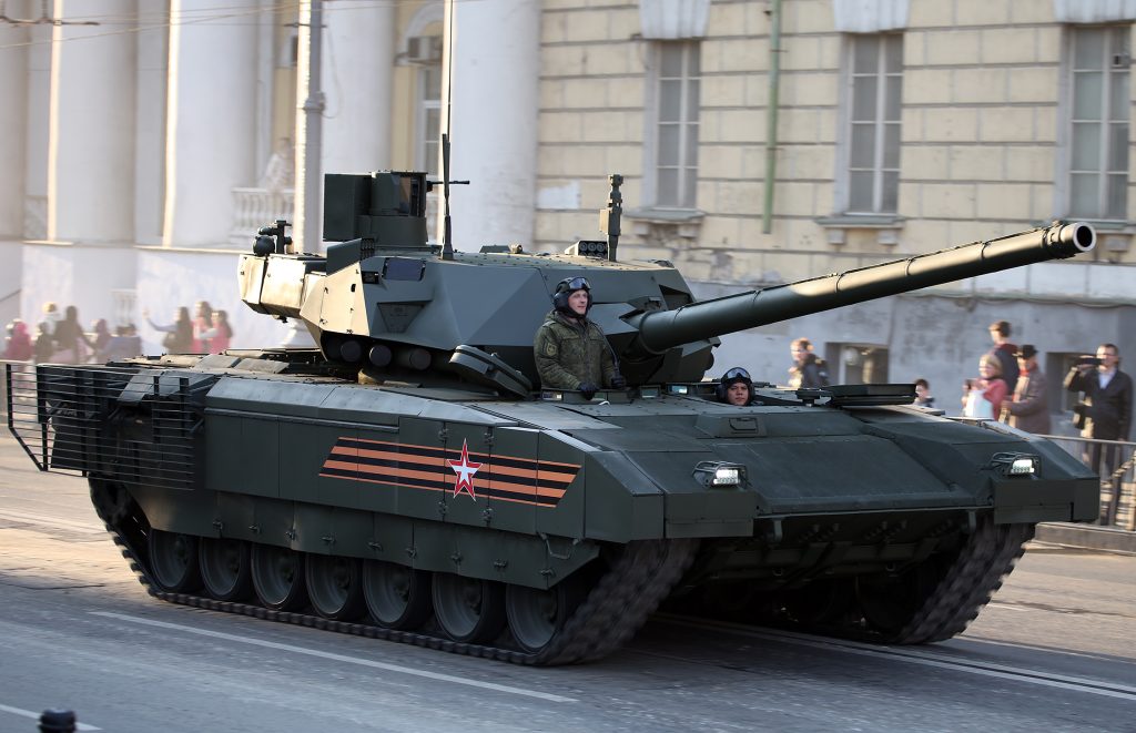 how many tanks does russia have